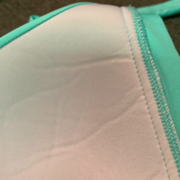 NWT-Mossimo triangle bikini top - Picture 6 of 8
